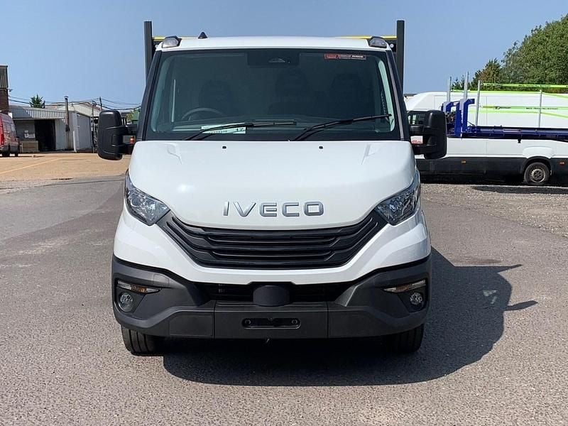 New Iveco Daily 140 HP (102 kW) 2025 White