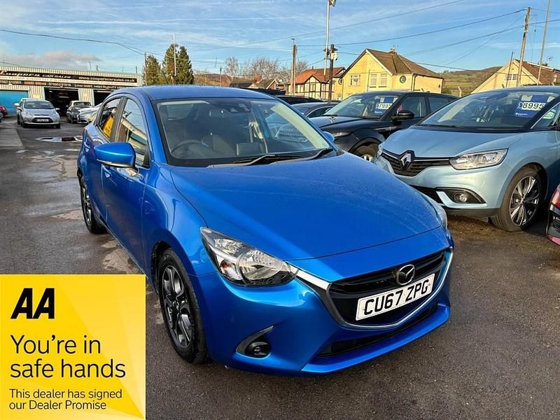 Used Mazda 2 Edition 90 HP (66 kW) 2017 Blue Hatchback