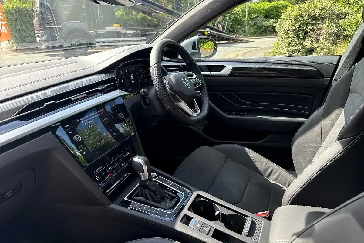 Used VW Arteon R-line 218 HP (160 kW) 2025 Moonstone grey Estate