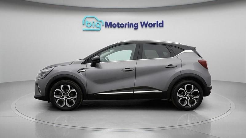 Used Renault Captur Techno 145 HP (106 kW) 2023 Grey SUV