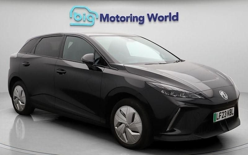 Used 2024 MG MG4 EV Trophy Hatchback | £14,400 (Fair price) - Image 1/4