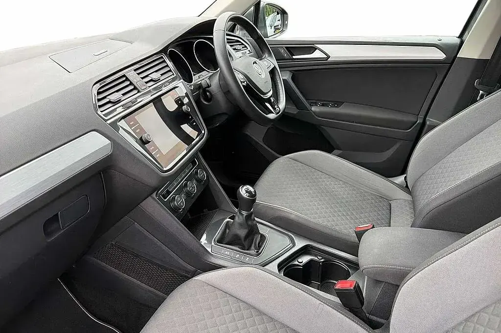 Used VW Tiguan Match 150 HP (110 kW) 2020 Grey SUV