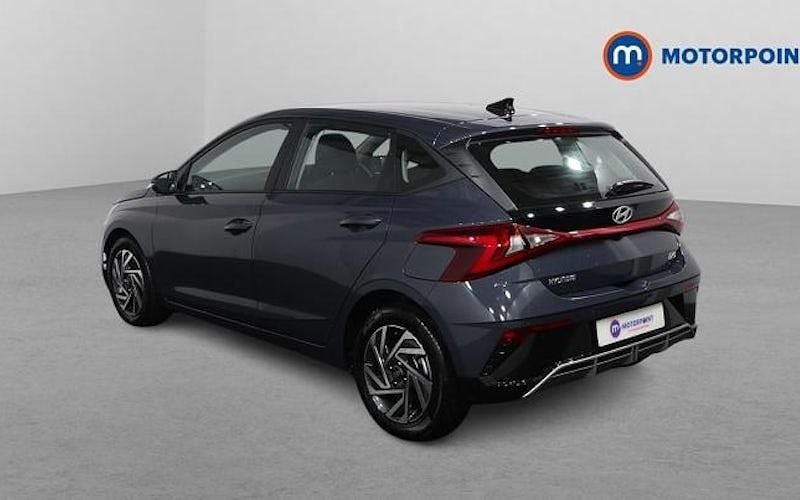 Used Hyundai i20 Advanced 101 HP (74 kW) 2024 Grey Hatchback