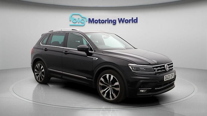 Black Used 2020 VW Tiguan R-line SUV | £22,000 (Good price) - Image 1/4