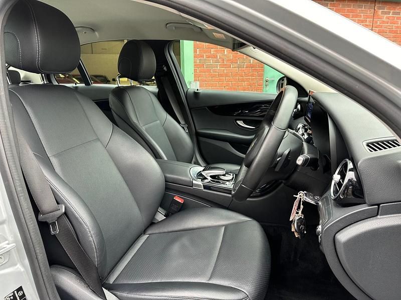 Used Mercedes C220 SE 170 HP (125 kW) 2015 Silver Sedan