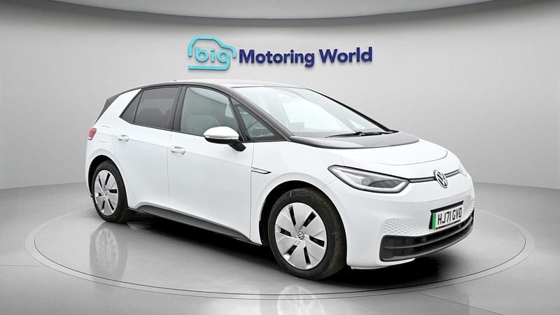 Used VW ID.3 Pro Performance 150 kW (204 HP) 2021 White Hatchback