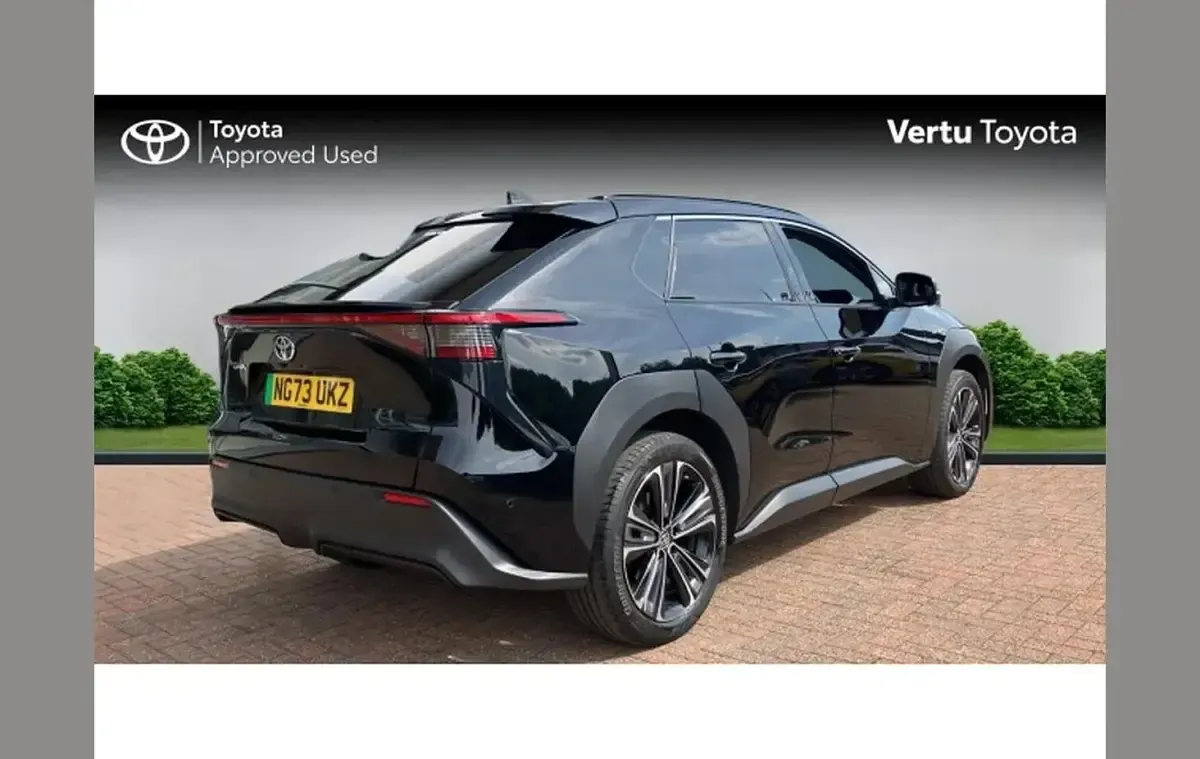 Used Toyota bZ4X 150 kW (204 HP) 2024 Black SUV