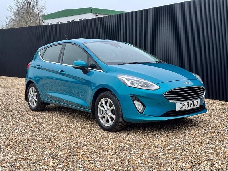 Used Ford Fiesta Zetec 100 HP (73 kW) 2019 Blue Hatchback