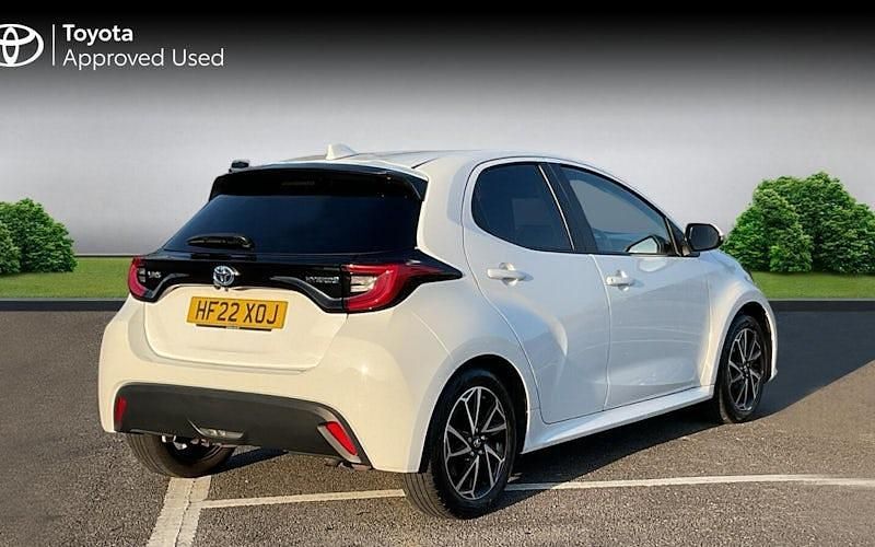 Used Toyota Yaris Hybrid Design 116 HP (85 kW) 2026 Hatchback