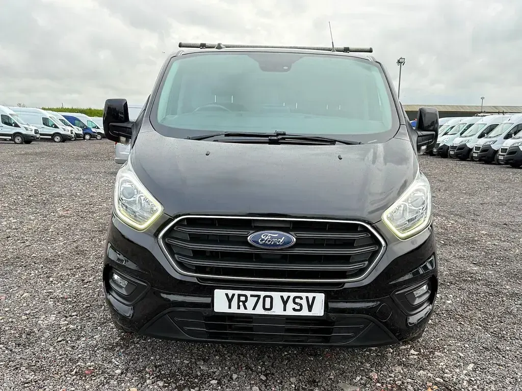 Used Ford Transit Custom Limited 130 HP (95 kW) 2020 Black Van