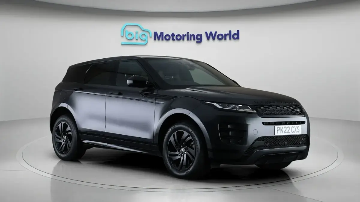 Käytetty Land Rover Range Rover evoque R-Dynamic 207 HP (152 kW) 2022 Katumaasturi