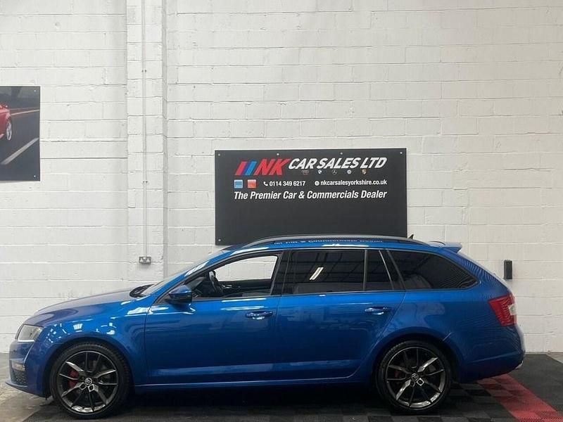 Used Skoda Octavia vRS 184 HP (135 kW) 2016 Blue Hatchback