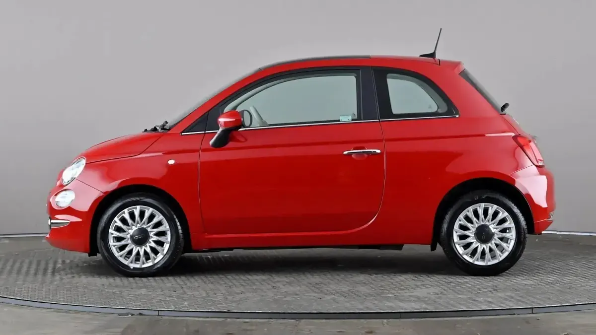 Used Fiat 500 70 HP (51 kW) 2023 Red Hatchback