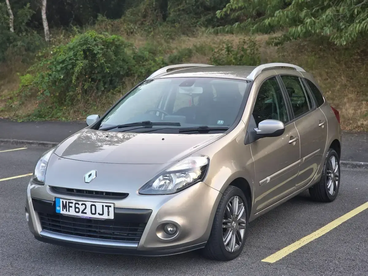 Used Renault Clio Dynamique 2012 Beige Estate
