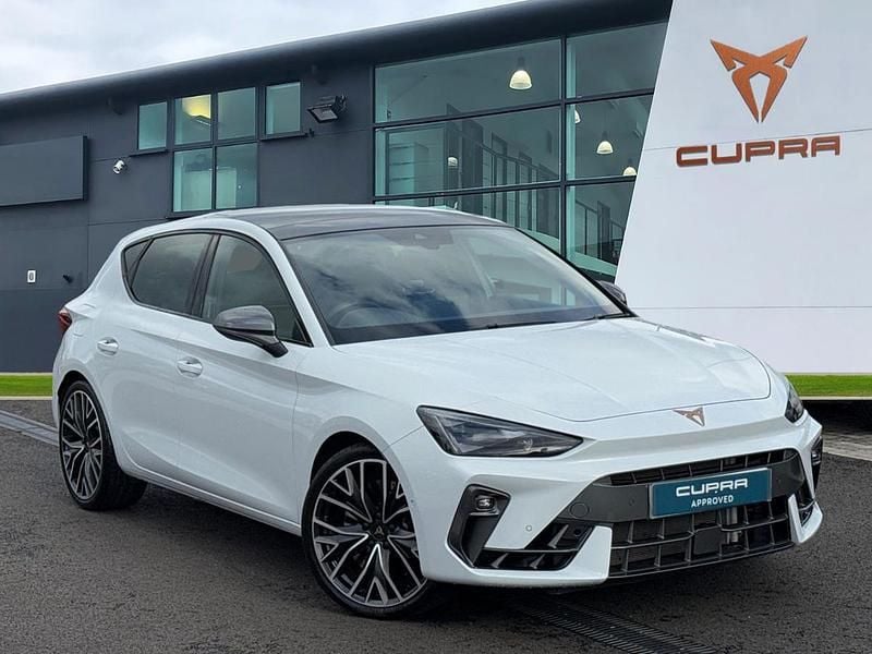 White Used 2024 Cupra Leon VZ2 Hatchback | £30,990 (Expensive) - Image 1/4