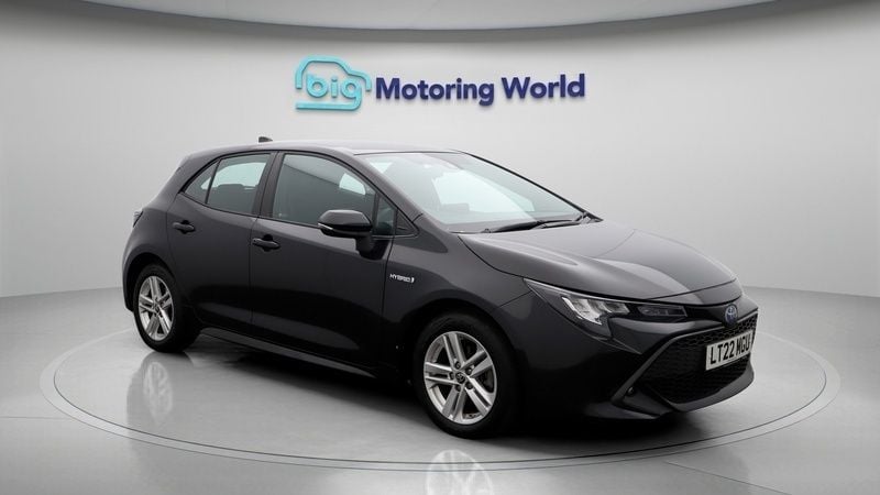 Used 2022 Toyota Corolla | £17,300 (Super price) - Image 1/4