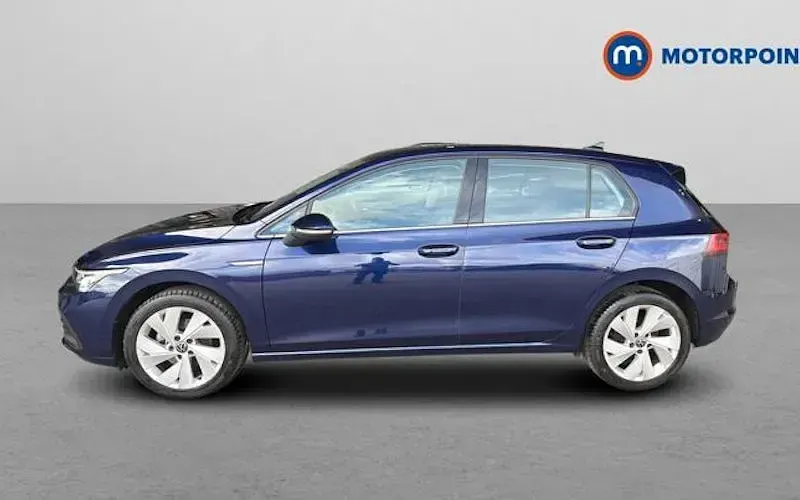 Used VW Golf VIII Style 131 HP (96 kW) 2023 Hatchback