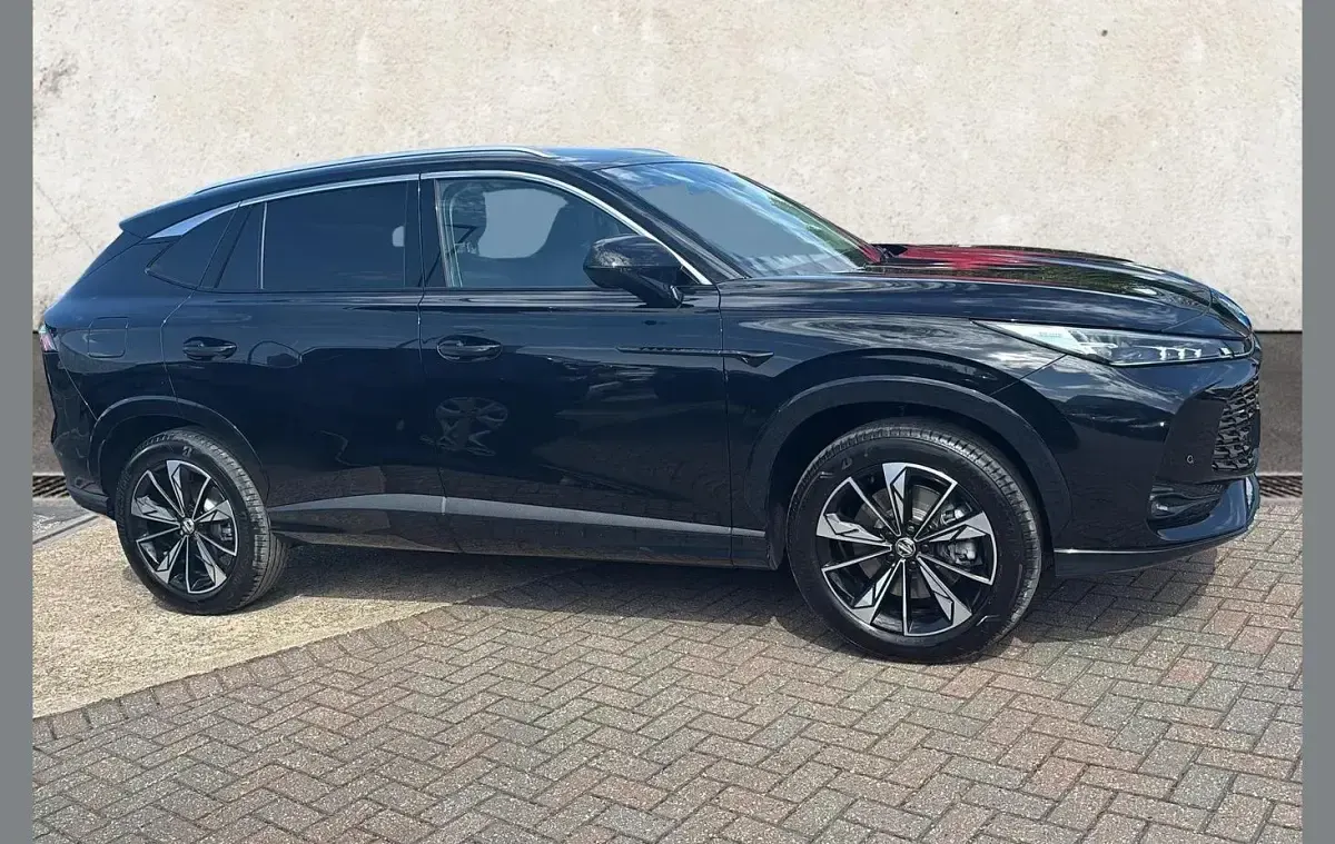 New MG HS Trophy 221 HP (162 kW) 2026 Black SUV
