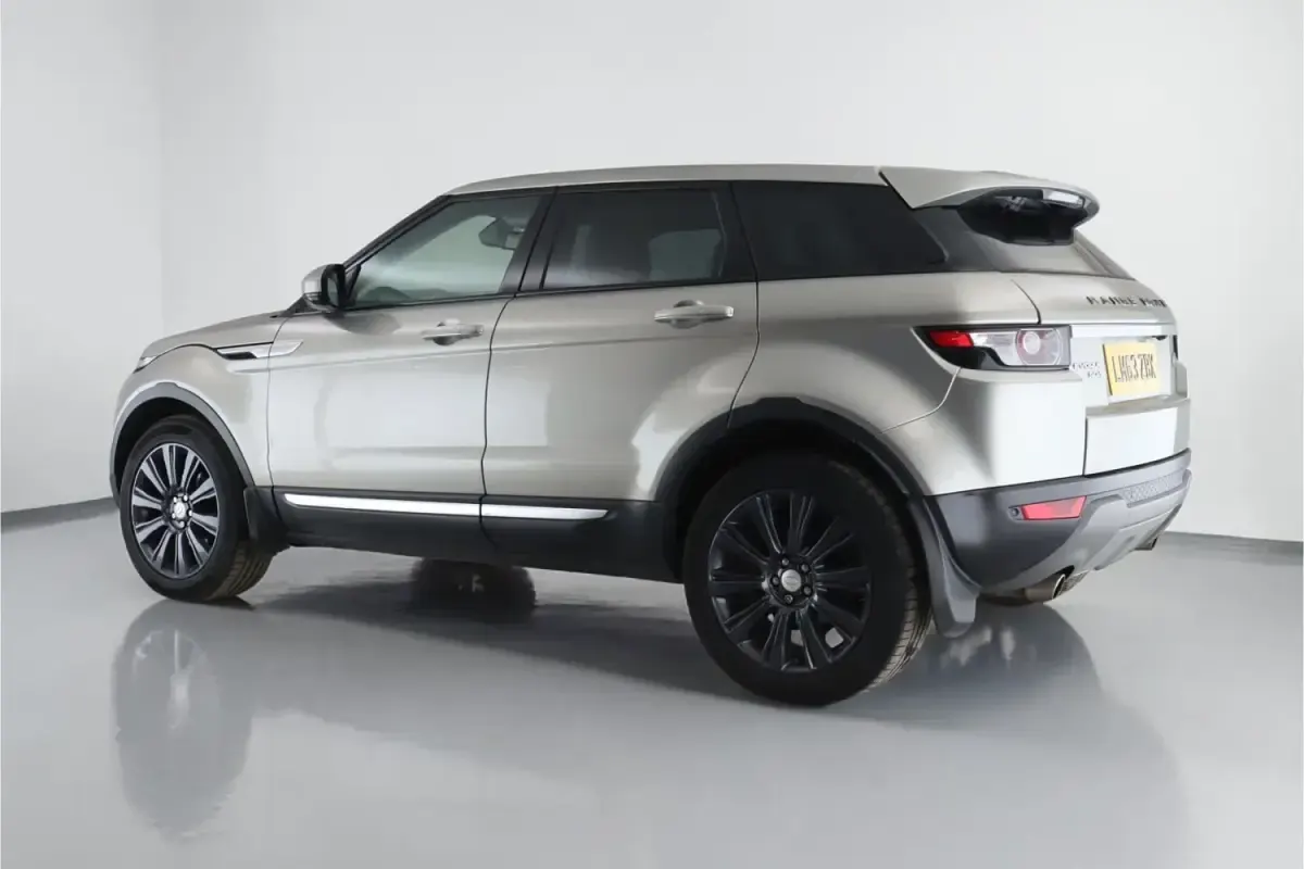 Usado Land Rover Range Rover evoque Prestige 190 HP (139 kW) 2014 Dourado SUV