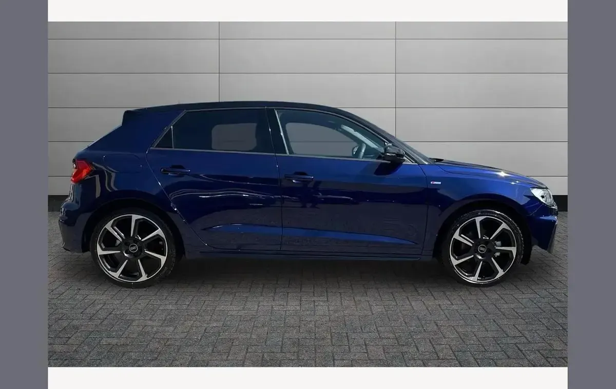 Used Audi A1 Black Edition 116 HP (85 kW) 2026 Blue SUV