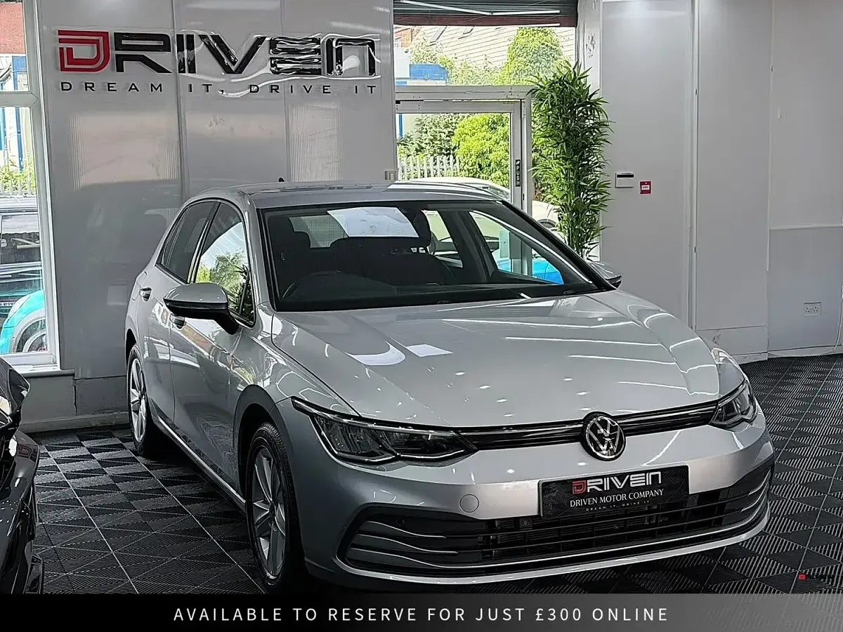 Used VW Golf VII Life 130 HP (95 kW) 2021 Silver Hatchback