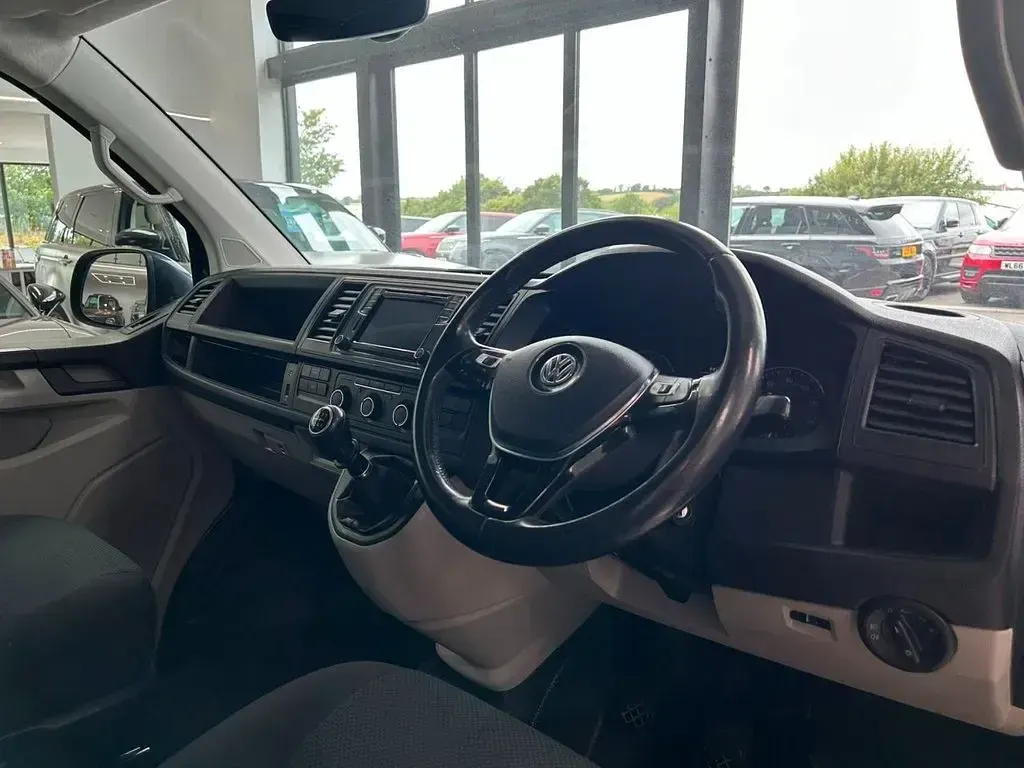 Used VW T6 Highline 150 HP (110 kW) 2016 Blue Van