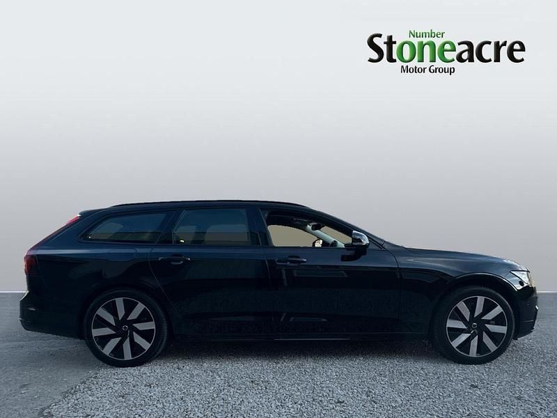 Used Volvo V90 Plus 345 HP (253 kW) 2024 Black Estate