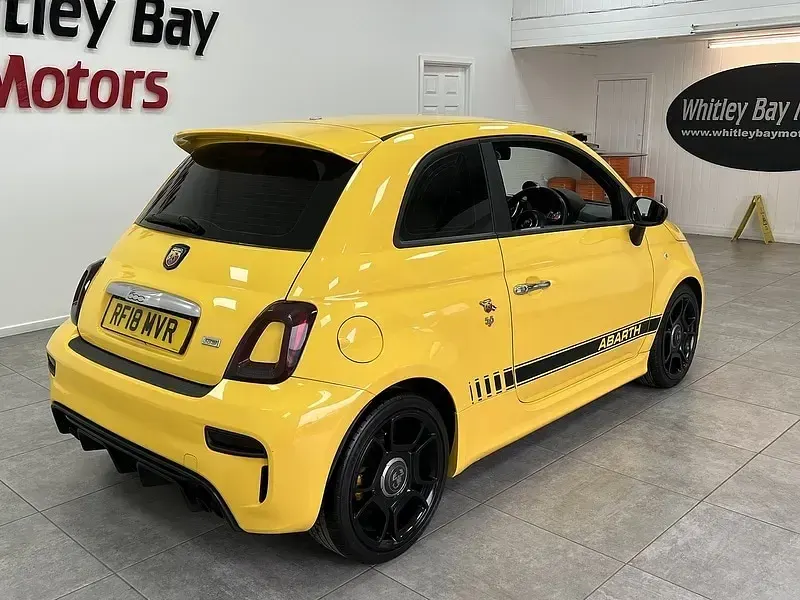 Used Abarth 595 160 HP (117 kW) 2018 Yellow Hatchback