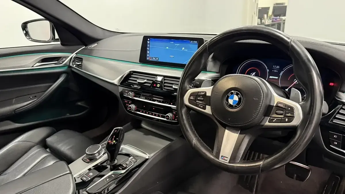 Used BMW 530e M Sport 2017 White Sedan