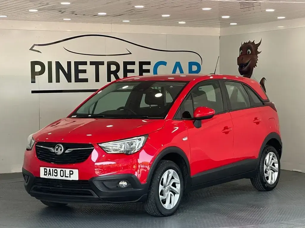 Used Vauxhall Crossland X S 110 HP (80 kW) 2019 Red SUV