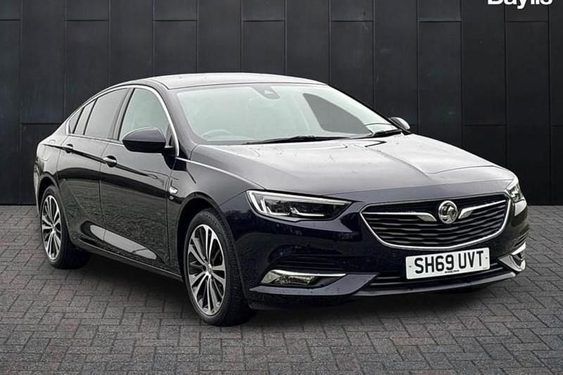 Used Vauxhall Insignia Elite 165 HP (121 kW) 2019 Blue Hatchback
