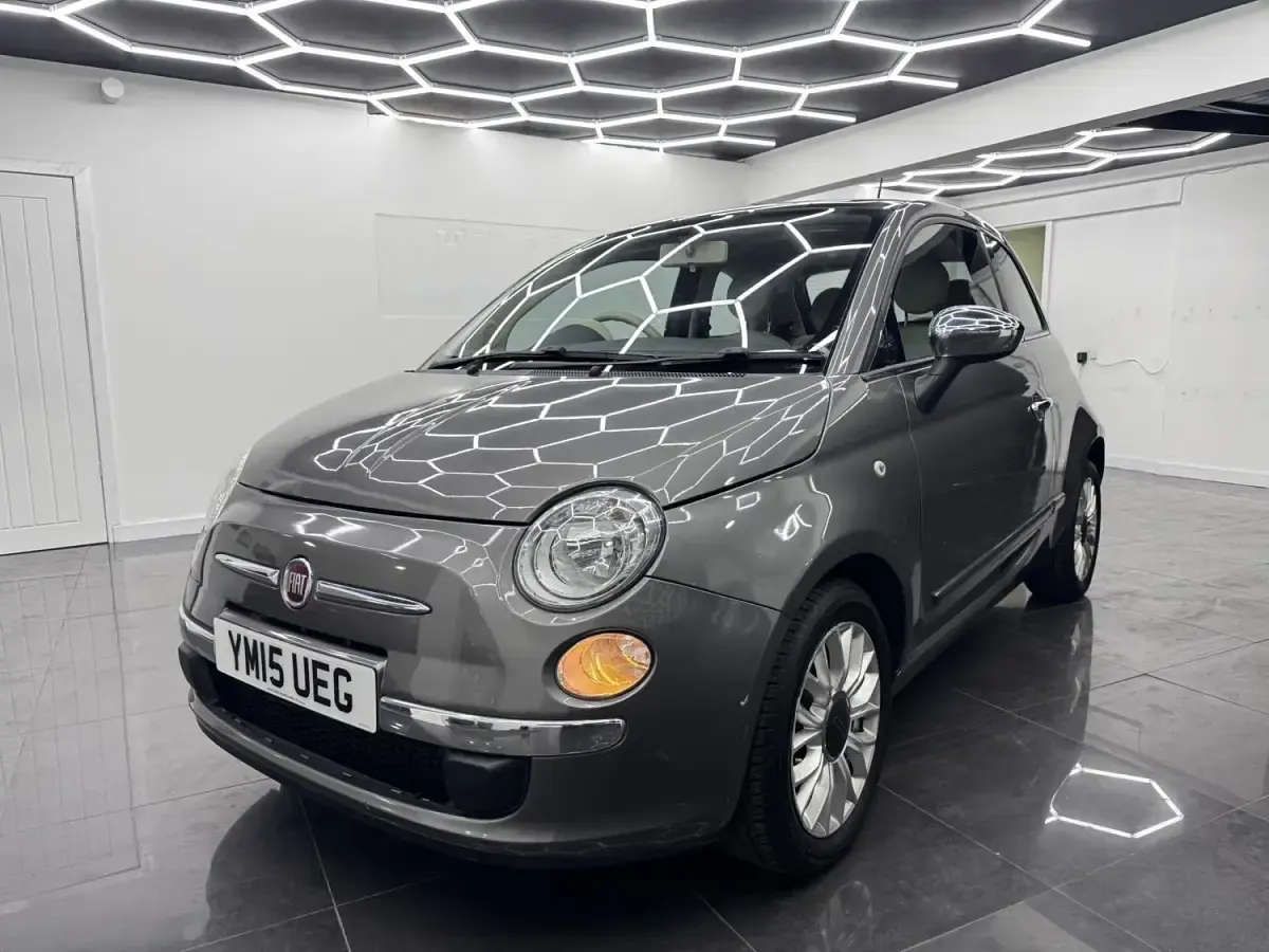 Usado Fiat 500 Lounge 69 CV (50 kW) 2015 Gris Utilitario