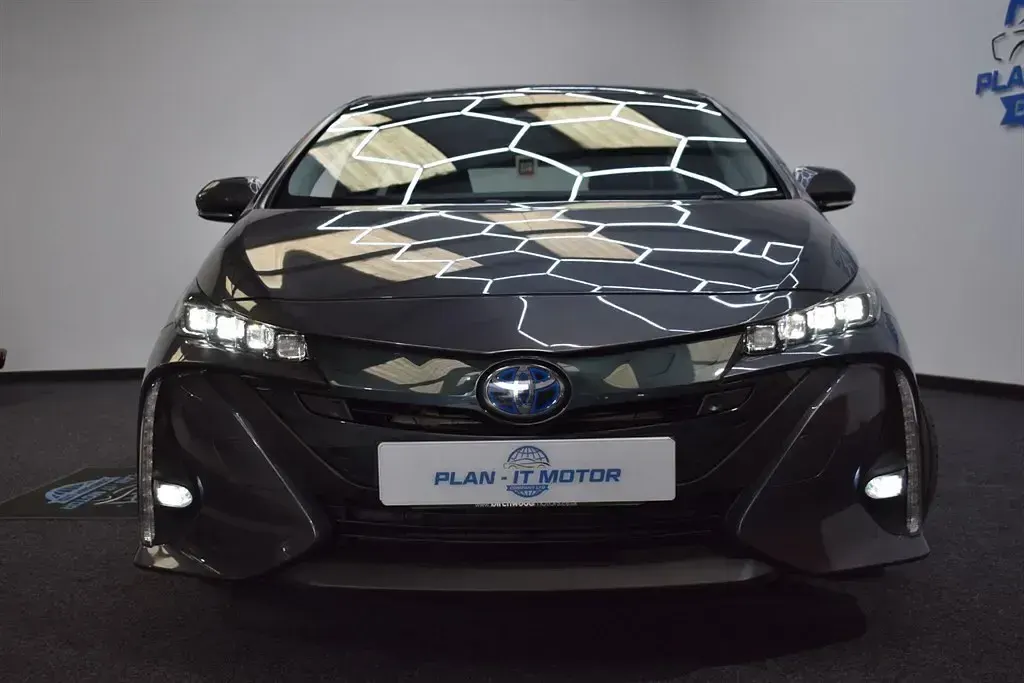 Used Toyota Prius 2017 Grey Hatchback