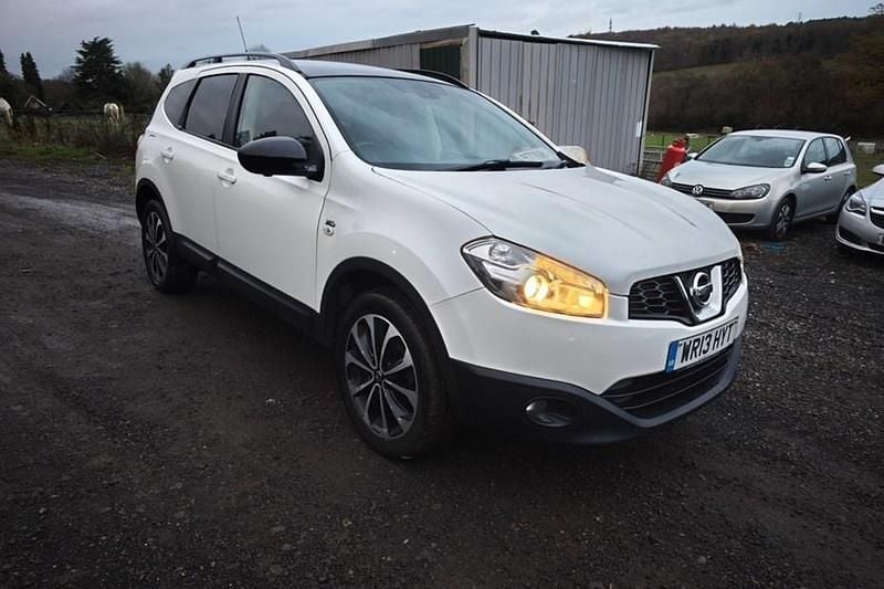 White Used 2013 Nissan Qashqai +2 360º SUV | £2,400 (Fair price) - Image 1/1