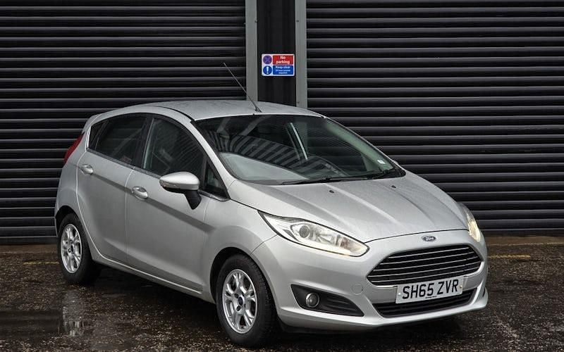 Used 2017 Ford Fiesta Zetec Hatchback | £3,995 (Fair price) - Image 1/4