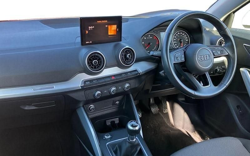 Used Audi Q2 Sport 116 HP (85 kW) 2019 White SUV
