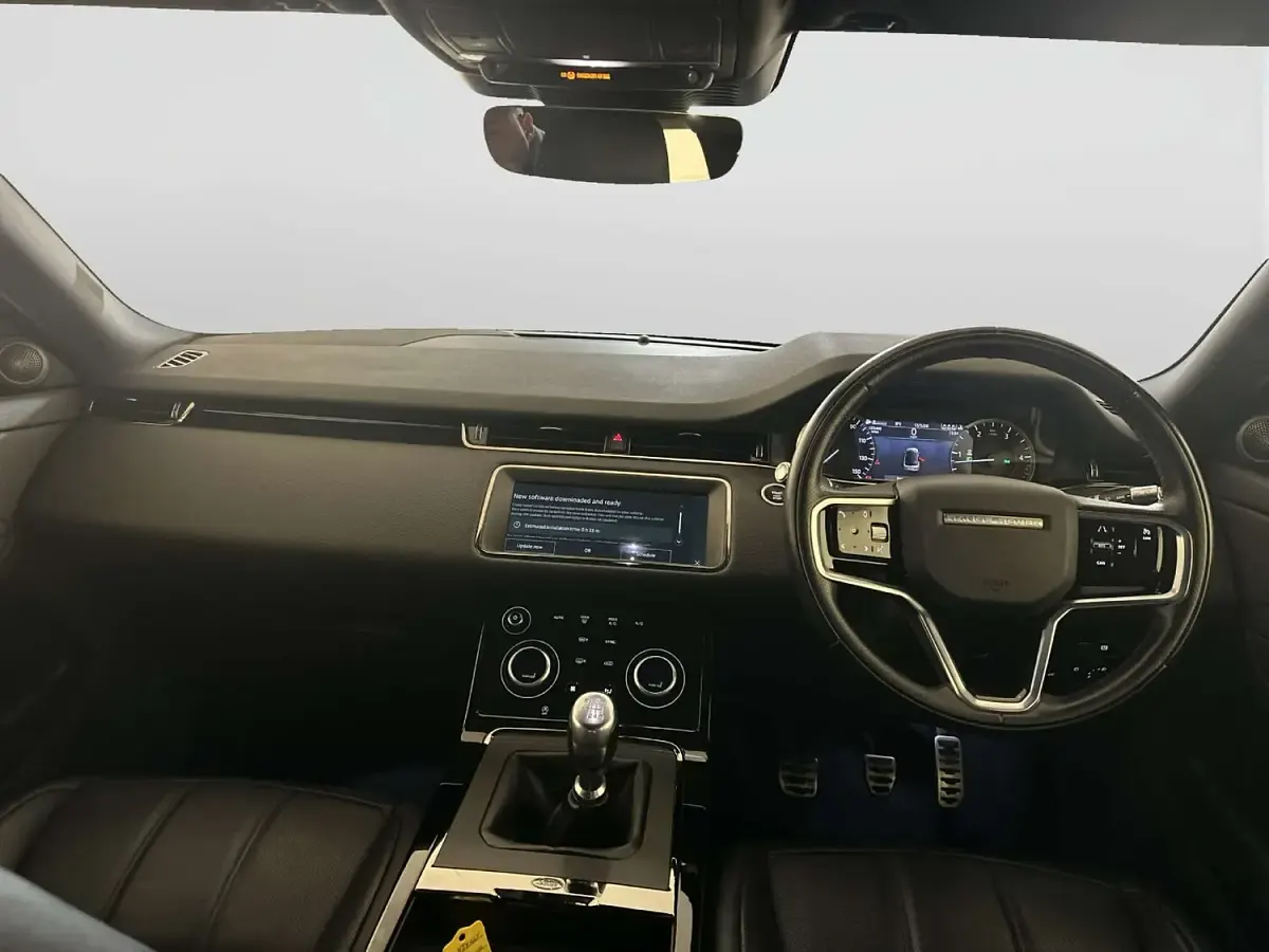 Używany Land Rover Range Rover evoque R-Dynamic 166 KM (122 kW) 2022 Czarny SUV
