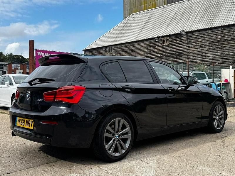 Used BMW 118 Sport Line 2018 Black Hatchback
