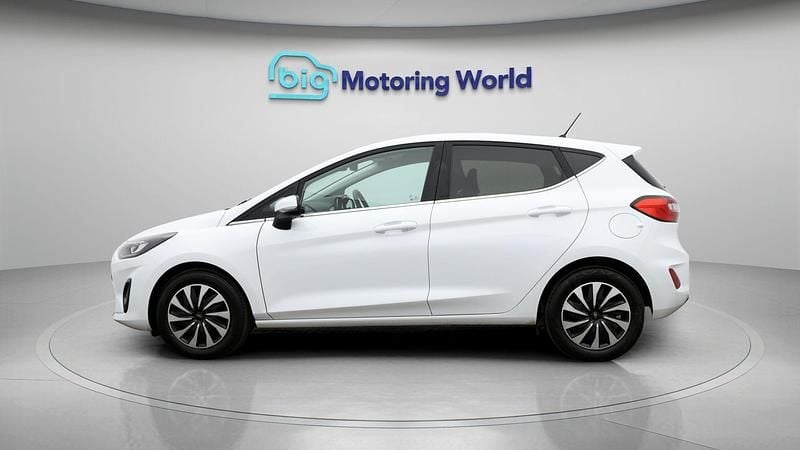 Used Ford Fiesta Titanium 125 HP (91 kW) 2023 White Hatchback