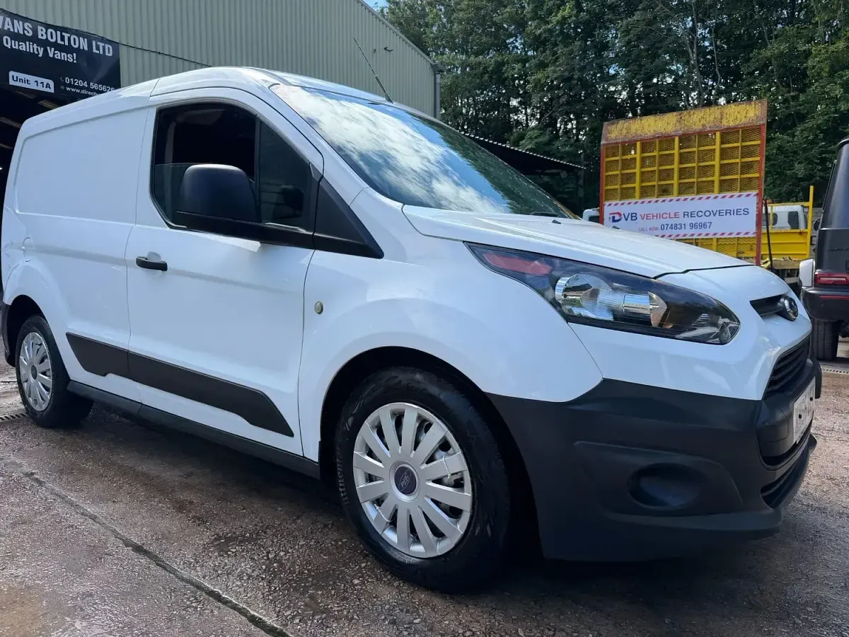 Used Ford Transit Connect 100 HP (73 kW) 2016 White MPV