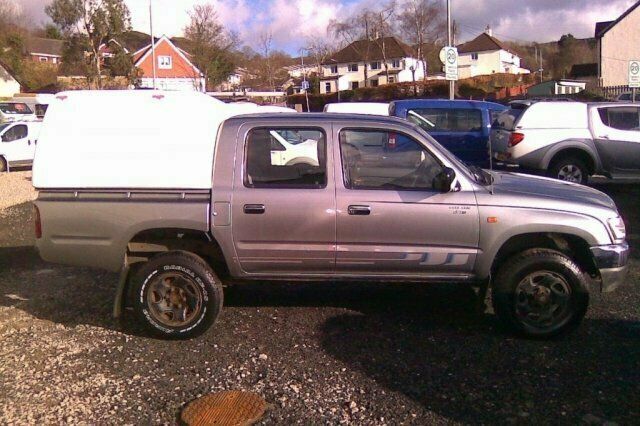 Used 2004 Toyota HiLux Pickup | £5,995 (Fair price) - Image 1/4
