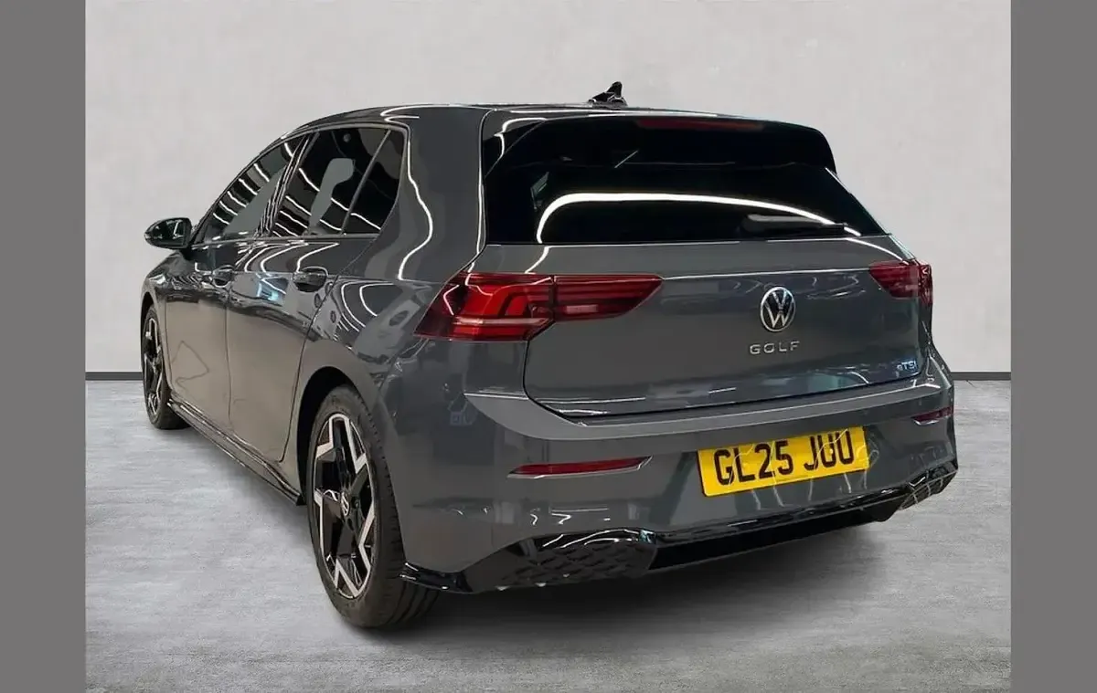 Used VW Golf VIII R-line 150 HP (110 kW) 2025 Grey Hatchback