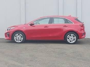 Used Kia Ceed 118 HP (86 kW) 2020 Red Hatchback