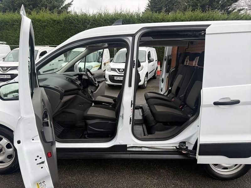Used Ford Transit Connect 100 HP (73 kW) 2021 White MPV
