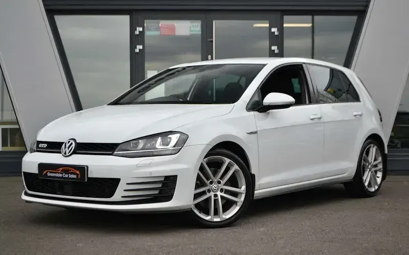 Second-hand VW Golf VII GTD 184 CP (135 kW) 2016 Hatchback