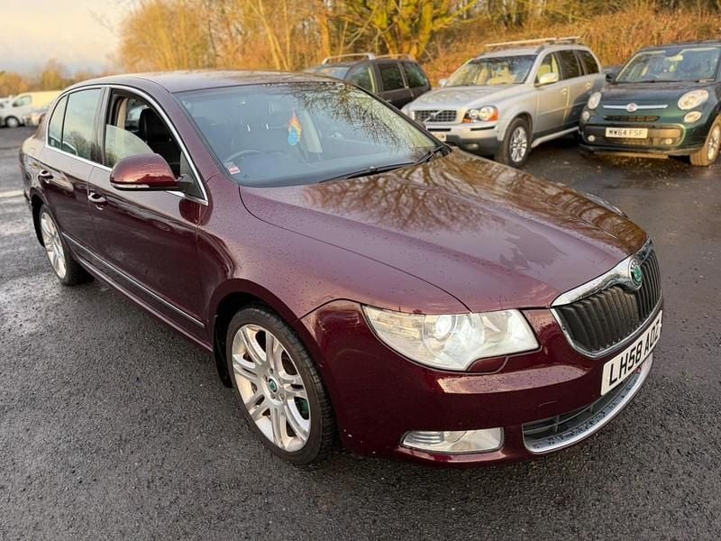 Maroon Used 2008 Skoda Superb Elegance Hatchback | £2,699 (Good price) - Image 1/4