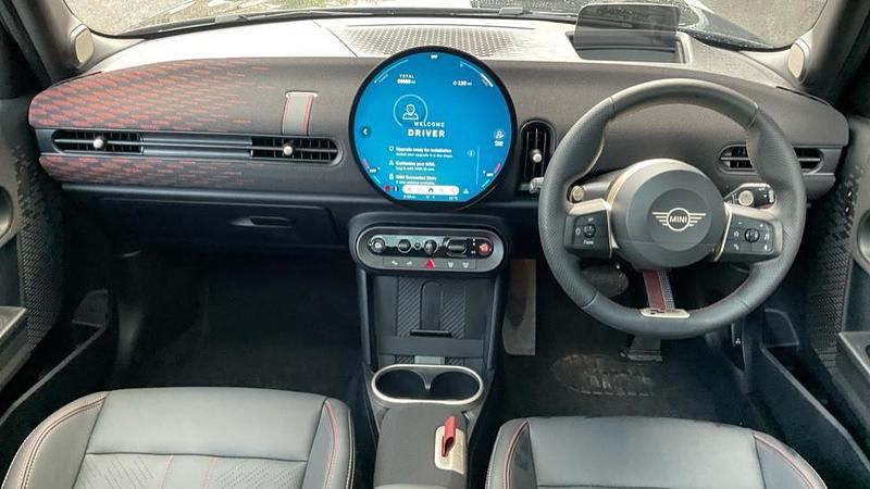 Used Mini Cooper S Hatch 201 HP (147 kW) 2025 Black Hatchback