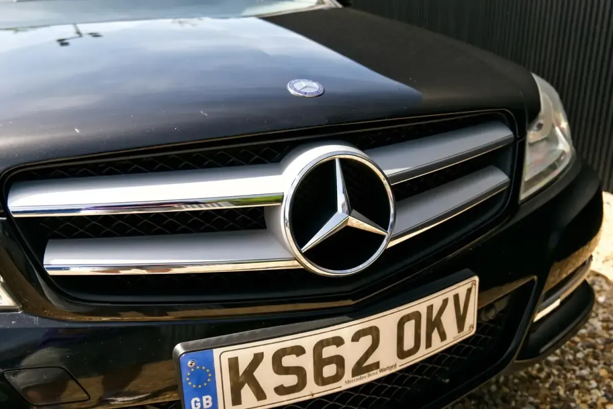 Used Mercedes C220 Executive 2013 Black Estate
