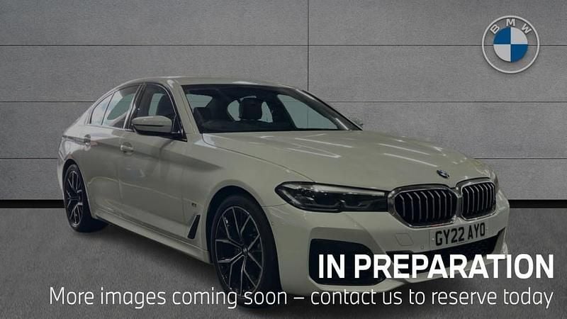 White Used 2022 BMW 520 M Sport | £28,557 (Fair price) - Image 1/4