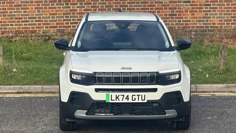 Used Jeep Avenger EV Altitude 113 kW (154 HP) 2024 White SUV